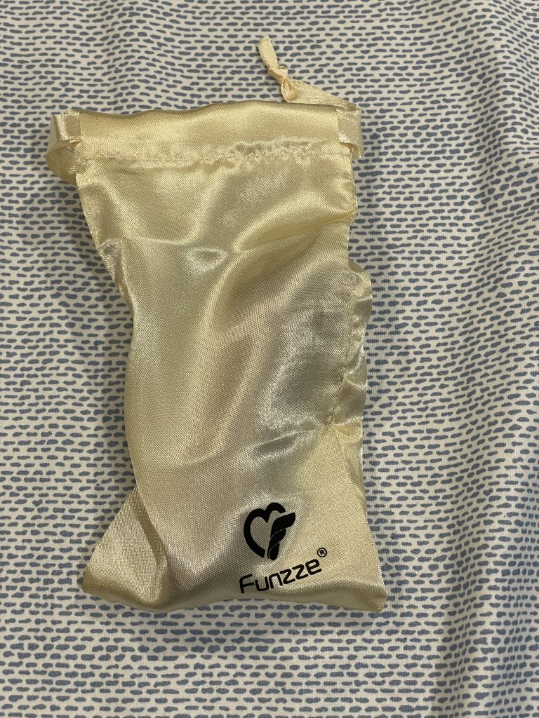 funzze-wigglesuck-storage-bag